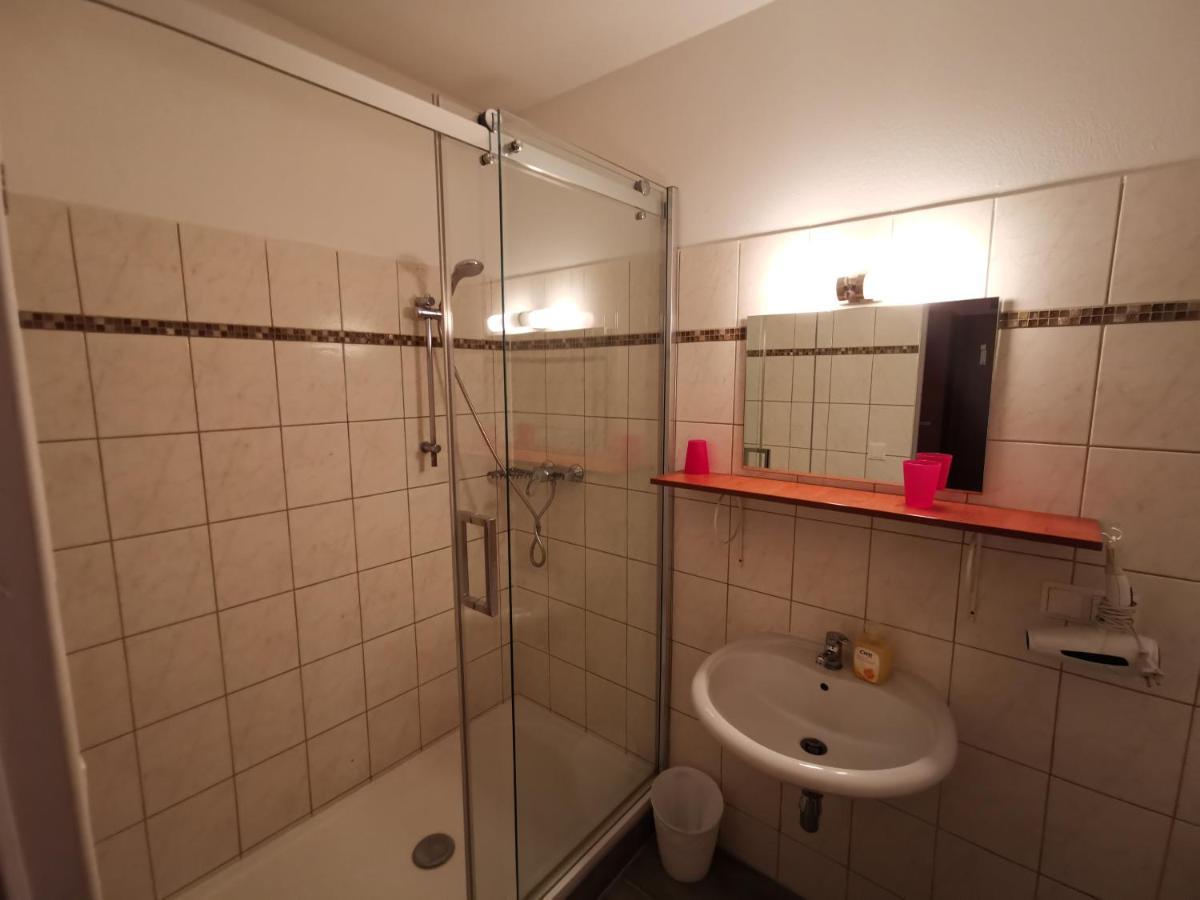 Hotel Khail Maria Lanzendorf Luaran gambar